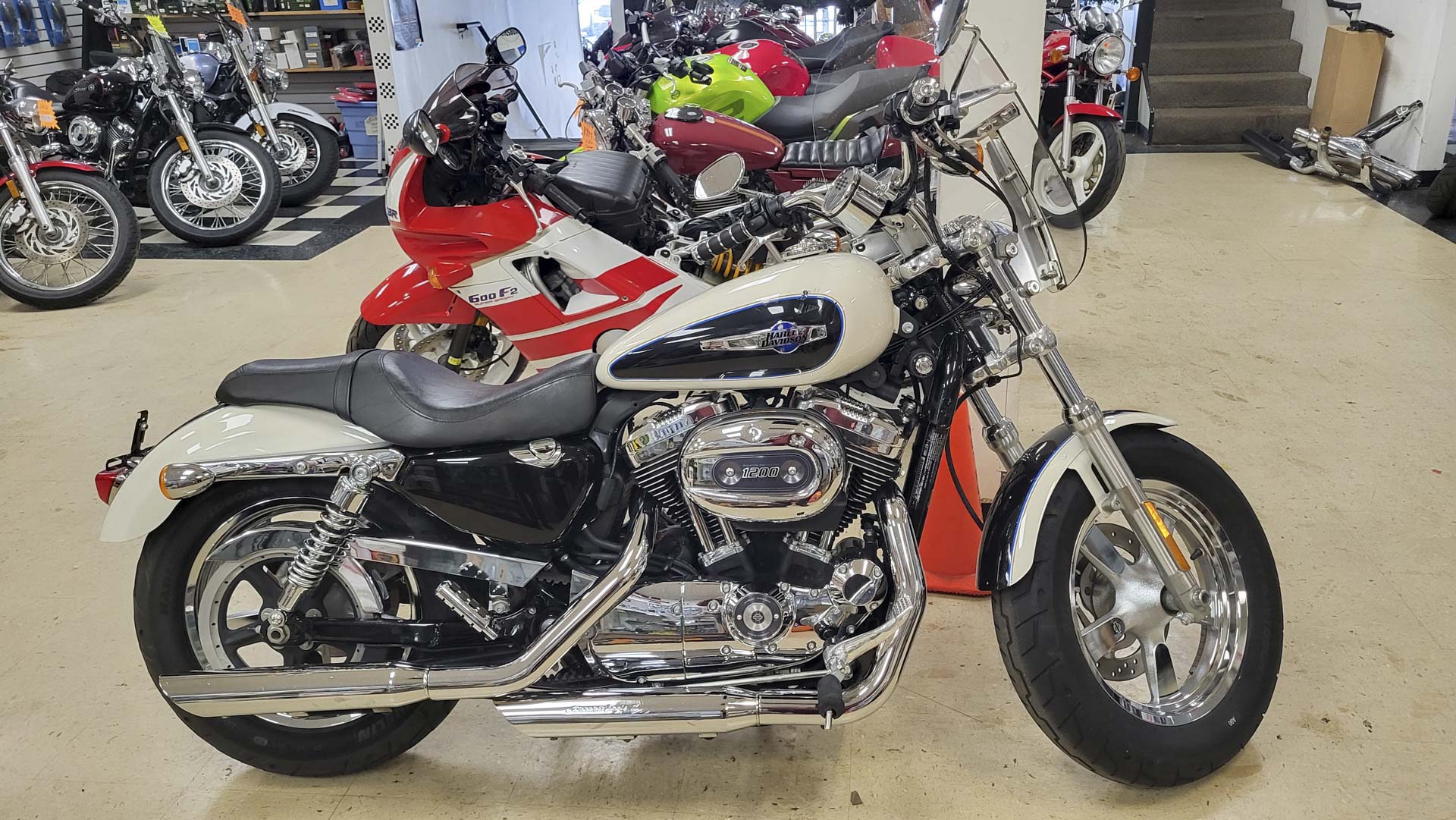 2013 Harley-Davidson XL1200CP Sportster